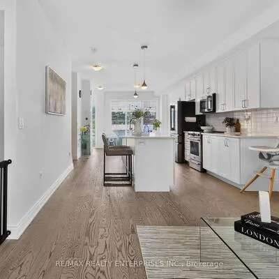 656,&nbsp;Tupelo, Mineola, Mississauga