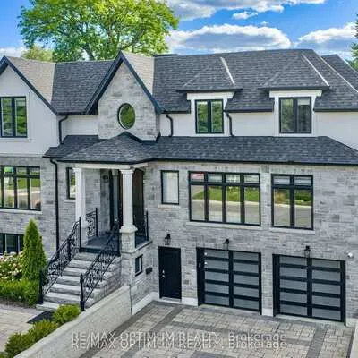 26,&nbsp;Pioneer, Streetsville, Mississauga