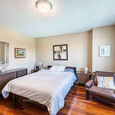 671,&nbsp;Louis, Erindale, Mississauga
