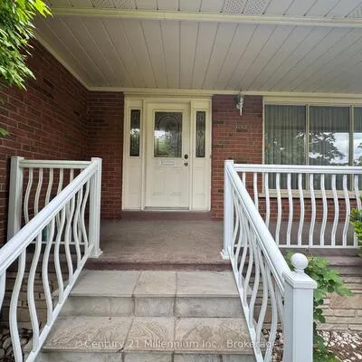 353,&nbsp;Chantenay, Cooksville, Mississauga