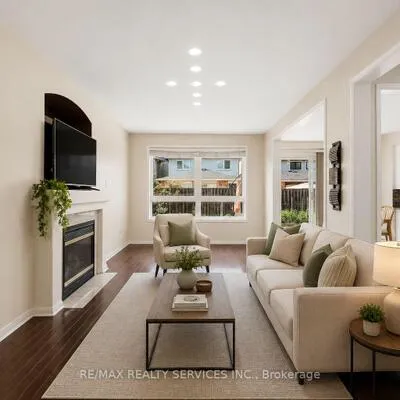 3696,&nbsp;Waterfall, Lisgar, Mississauga