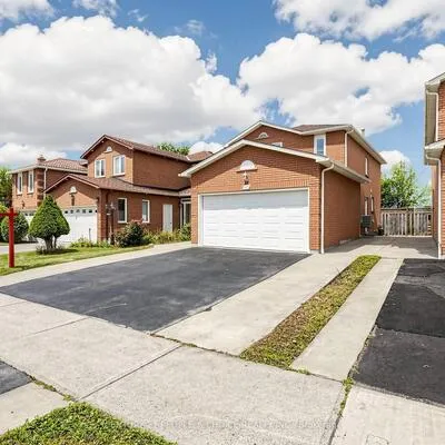 1125,&nbsp;Ivandale, East Credit, Mississauga