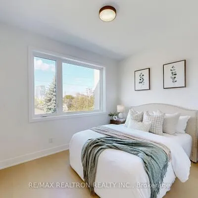 132,&nbsp;Dunbar, Cooksville, Mississauga
