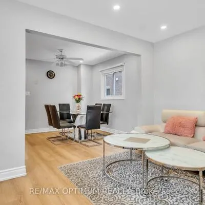 362,&nbsp;Kingsbridge Garden, Hurontario, Mississauga