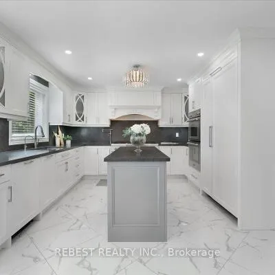 5090,&nbsp;Mississauga, Central Erin Mills, Mississauga
