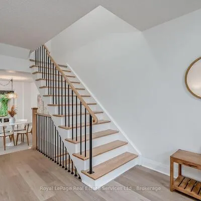 2403,&nbsp;Delkus, Cooksville, Mississauga