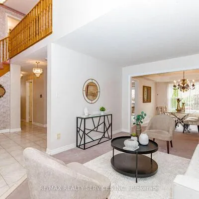5772,&nbsp;Whitehorn, East Credit, Mississauga