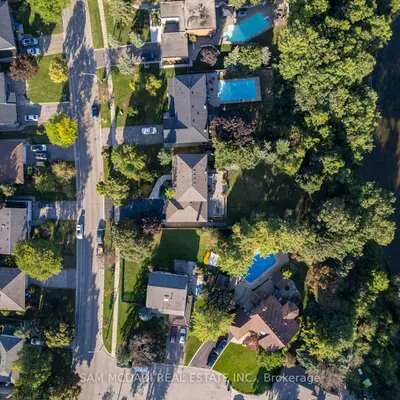 21,&nbsp;Kenninghall, Streetsville, Mississauga