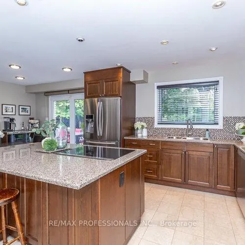 Premium freehold home for sale: 2604, Barrisdale, Meadowvale, Mississauga