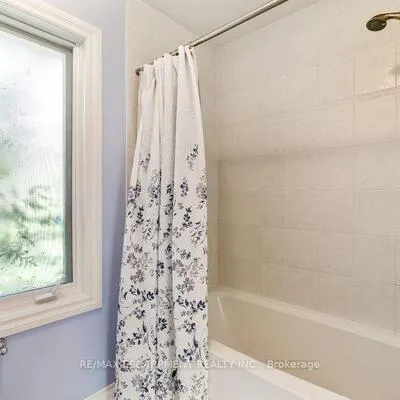 1361,&nbsp;Goldthorpe, Mineola, Mississauga