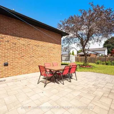 2221,&nbsp;Florian, Cooksville, Mississauga