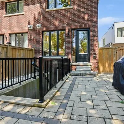 38A,&nbsp;Maple, Port Credit, Mississauga