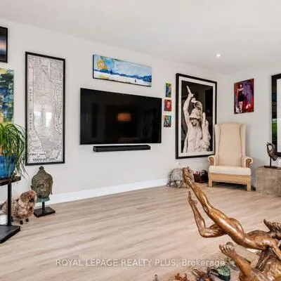 560,&nbsp;Rapids, Lakeview, Mississauga