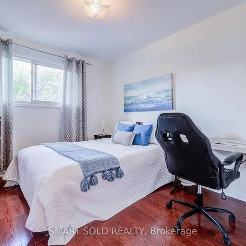 Premium freehold home for sale: 857, Messenger Meadow, Creditview, Mississauga