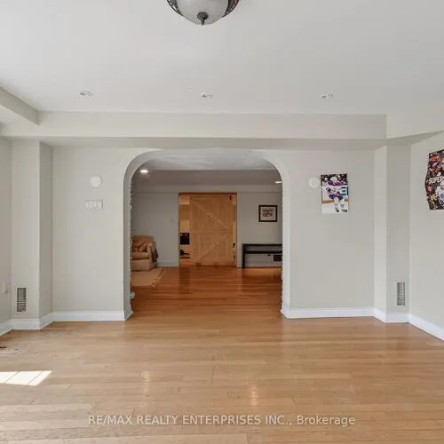 Premium freehold home for sale: 551, Cochise, Lorne Park, Mississauga