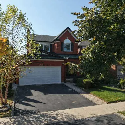 Premium freehold home for sale: 5732, Bell Harbour, Central Erin Mills, Mississauga