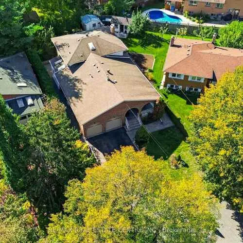 Premium freehold home for sale: 3068, FRANZE, Cooksville, Mississauga