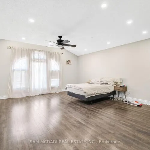 Premium freehold home for sale: 3191, Oakview, Meadowvale, Mississauga