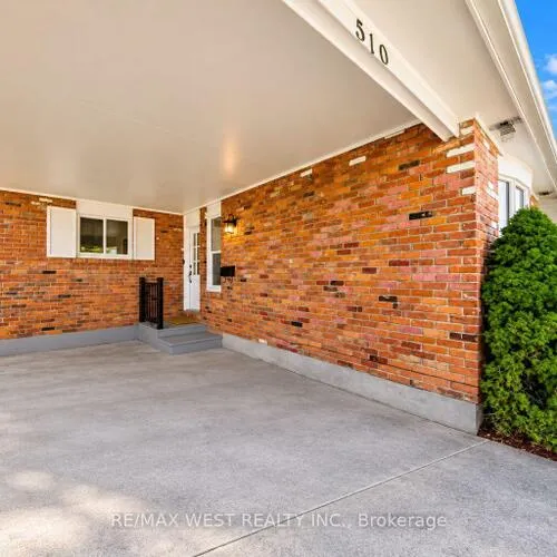 Premium freehold home for sale: 510, Galedowns, Mississauga Valleys, Mississauga