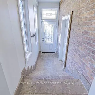 187, Currey, Central Newmarket, Newmarket