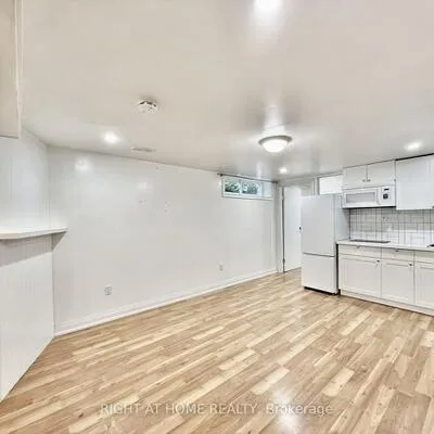 116, Cherrywood, Bristol-London, Newmarket