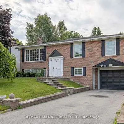 978,&nbsp;Wildwood, Gorham-College Manor, Newmarket
