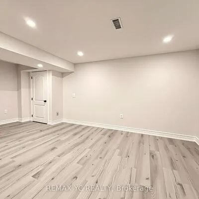 402,&nbsp;Handley, Central Newmarket, Newmarket