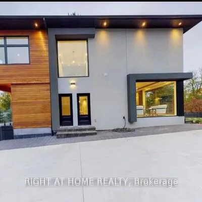 81,&nbsp;Joseph, Central Newmarket, Newmarket