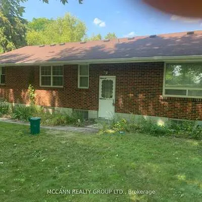 562,&nbsp;Mulock, Gorham-College Manor, Newmarket