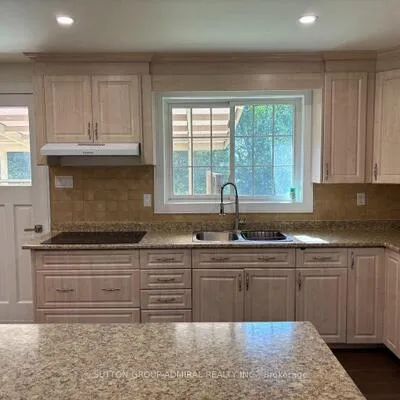 86,&nbsp;Hamilton, Huron Heights-Leslie Valley, Newmarket