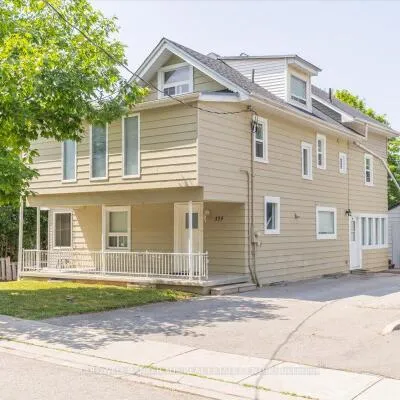 379,&nbsp;Simcoe, Central Newmarket, Newmarket