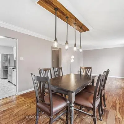 413,&nbsp;Terry, Central Newmarket, Newmarket