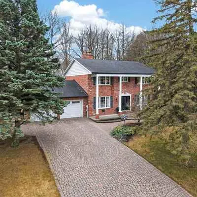 172,&nbsp;Millard, Central Newmarket, Newmarket