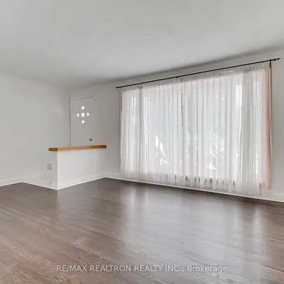 72,&nbsp;Monkswood, Central Newmarket, Newmarket