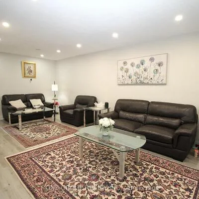 739,&nbsp;Pam, Huron Heights-Leslie Valley, Newmarket