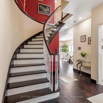 626,&nbsp;College Manor, Gorham-College Manor, Newmarket