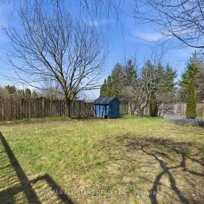 923,&nbsp;Leslie Valley, Huron Heights-Leslie Valley, Newmarket