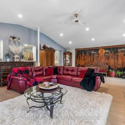 750,&nbsp;Gorham, Gorham-College Manor, Newmarket