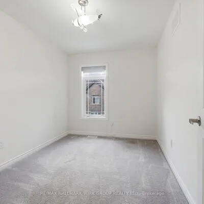 104,&nbsp;Gordon, Gorham-College Manor, Newmarket