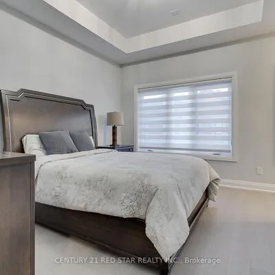 260,&nbsp;Eagle, Central Newmarket, Newmarket