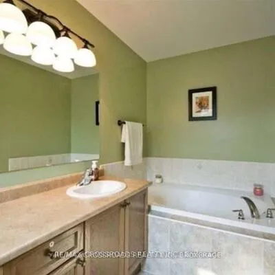 95,&nbsp;Thatcher, Woodland Hill, Newmarket