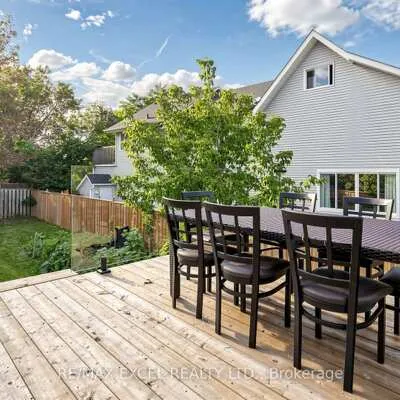 332,&nbsp;Dixon, Central Newmarket, Newmarket