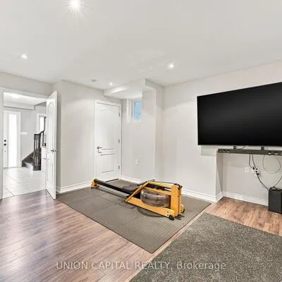 26,&nbsp;Cliff Gunn, Woodland Hill, Newmarket