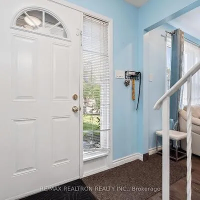383,&nbsp;Sandford, Central Newmarket, Newmarket