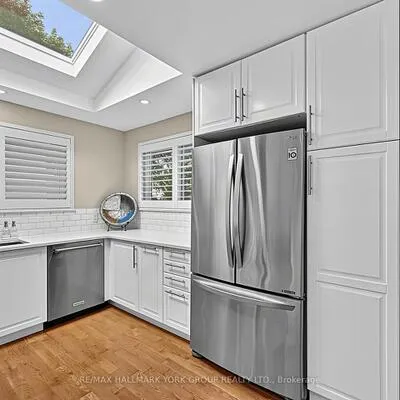 93,&nbsp;Julia, Central Newmarket, Newmarket
