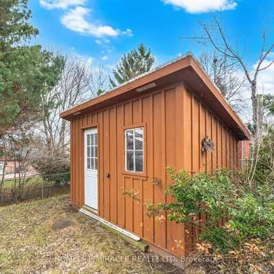 413,&nbsp;Terry, Central Newmarket, Newmarket