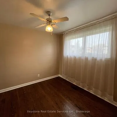 426, Seabourne, 1020 - WO West, Oakville