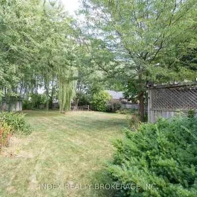 1073, Kent, 1003 - CP College Park, Oakville