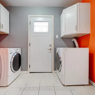 2070, Castlefield, 1015 - RO River Oaks, Oakville