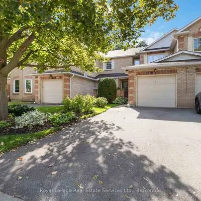 1236, McCraney, 1003 - CP College Park, Oakville